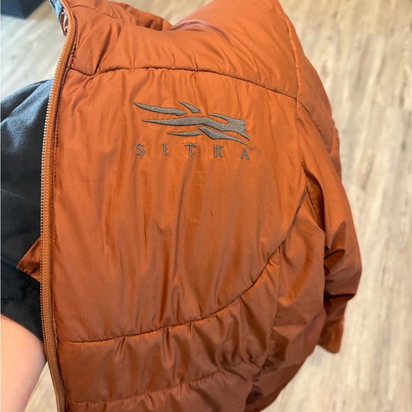 Rust Orange Sitka Puffer Jacket - Picture 2 of 7